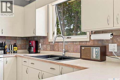 342 Aspon Avenue, Allan, SK - Indoor Photo Showing Kitchen With Double Sink