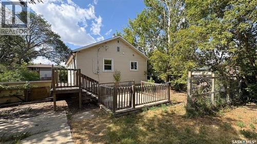 647 Robinson Street, Regina, SK - Outdoor With Deck Patio Veranda