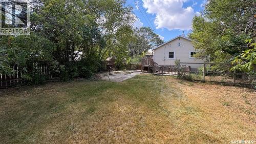 647 Robinson Street, Regina, SK - Outdoor