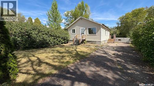 647 Robinson Street, Regina, SK - Outdoor
