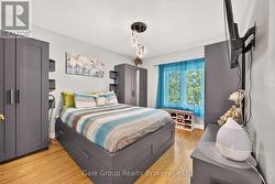 Bedroom 1 - 
