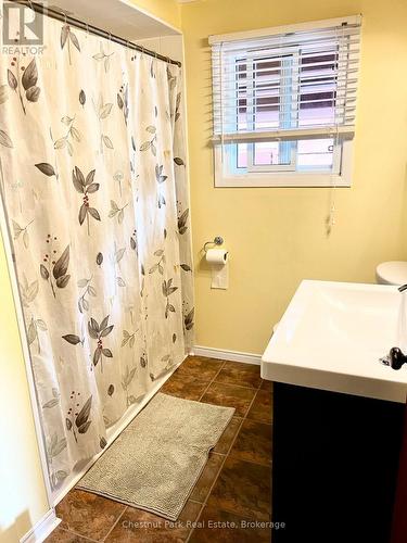 72 59TH STREET S , Wasaga Beach, Ontario L9Z 1V8 3