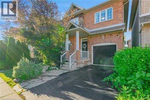 33 PANORAMA Way  Stoney Creek, ON L8E 6C6