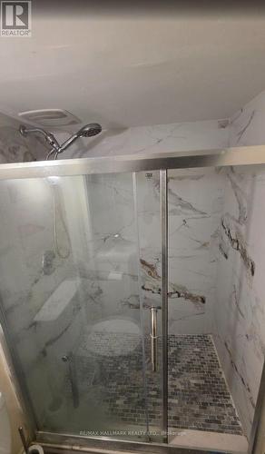 ROOM 2 - 888 KROSNO BOULEVARD , Pickering, Ontario L1W 1H4 2