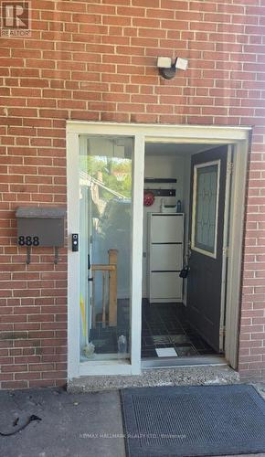 ROOM 2 - 888 KROSNO BOULEVARD , Pickering, Ontario L1W 1H4 4