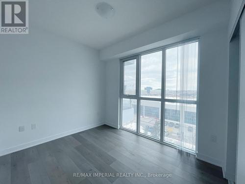 616 - 38 HONEYCRISP CRESCENT , Vaughan, Ontario L4K 0M7 2