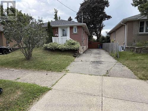 LOWER - 830 BRUCEDALE AVENUE E , Hamilton, Ontario L8T 1L3 2