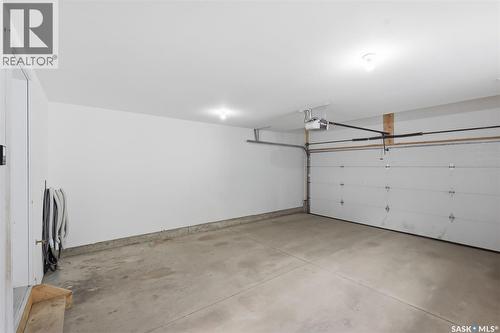 7 110 Dulmage Crescent, Saskatoon, SK - Indoor Photo Showing Garage