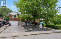 69 SQUIRES AVENUE Toronto, ON M4B 2R7
