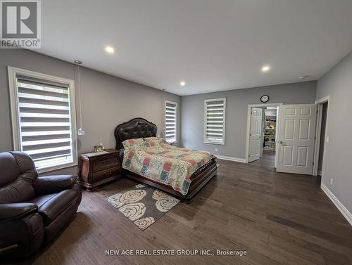 9031 Sideroad 17, Erin, ON - Indoor Photo Showing Bedroom