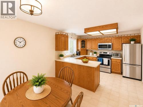 2906 Huget Place, Regina, SK - Indoor
