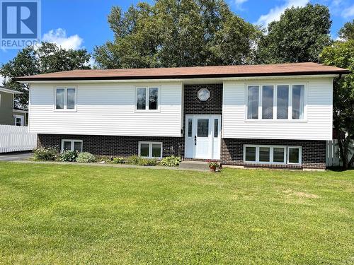 19 Gardner Street  Grand Falls-Windsor, NL A2A 2X7
