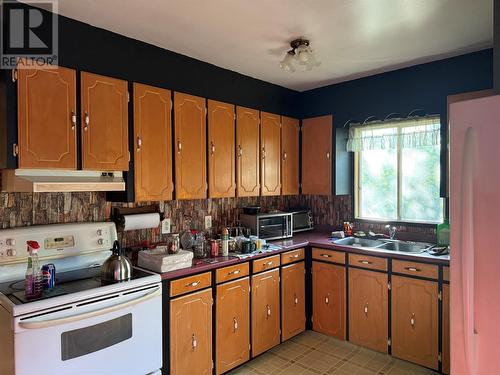 7 A Fourth Avenue, Summerside, NL - Indoor Photo Showing Kitchen With Double Sink