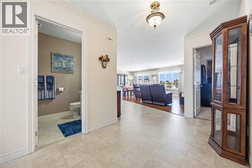5700 Blackwell Sideroad Unit# 71, Sarnia, ON - Indoor Photo Showing Other Room