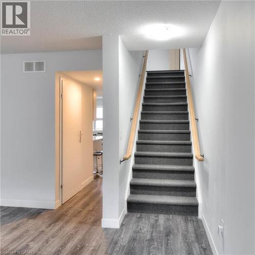 338 ALBERT Street Unit# 208 , Waterloo, Ontario N2L 0G8 5