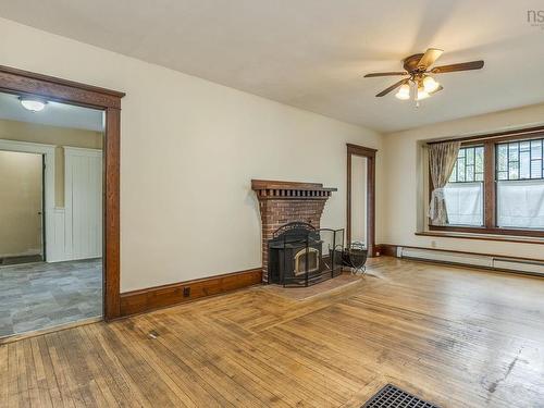 20 Queen Street, Middleton, NS - Indoor With Fireplace