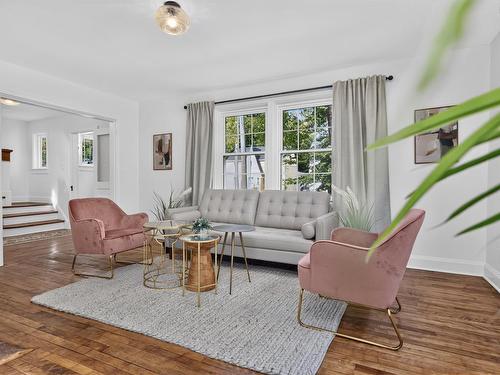2934 Oxford Street, Halifax, NS - Indoor Photo Showing Living Room