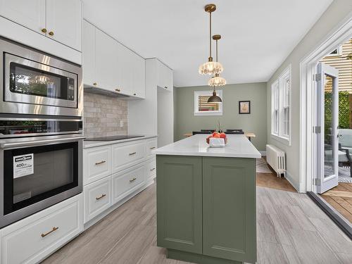 2934 Oxford Street, Halifax, NS - Indoor Photo Showing Kitchen With Upgraded Kitchen