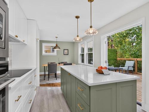 2934 Oxford Street, Halifax, NS - Indoor Photo Showing Kitchen With Upgraded Kitchen