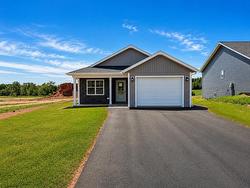 82 Samantha Lane Cornwall, PE C0A 1H8