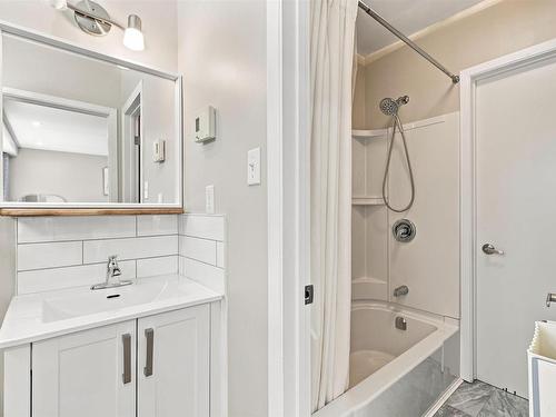 96 Bayview Road, Halifax, NS - Indoor Photo Showing Bathroom