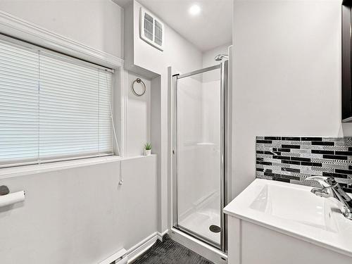 96 Bayview Road, Halifax, NS - Indoor Photo Showing Bathroom