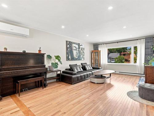 96 Bayview Road, Halifax, NS - Indoor Photo Showing Living Room