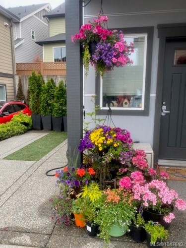 1005 Boeing Close, Langford, BC 