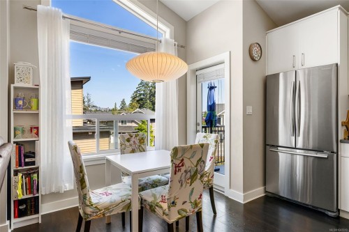 1005 Boeing Close, Langford, BC 