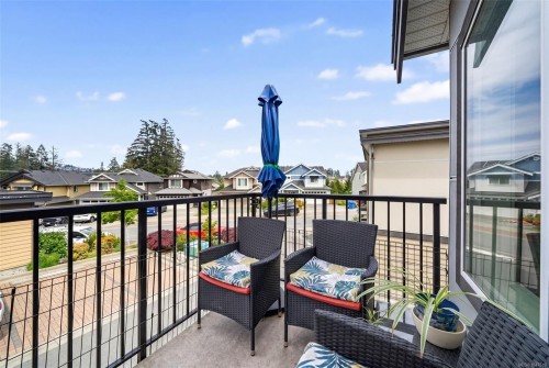 1005 Boeing Close, Langford, BC 