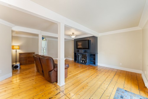Living Room - 236C Ch. De Mystic, Saint-Ignace-De-Stanbridge, QC - Indoor Photo Showing Other Room