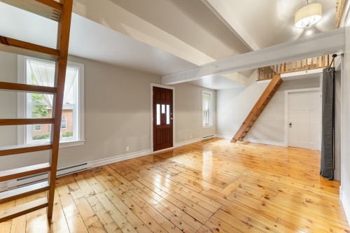 Interior - 236C Ch. De Mystic, Saint-Ignace-De-Stanbridge, QC - Indoor Photo Showing Other Room
