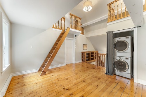 Interior - 236C Ch. De Mystic, Saint-Ignace-De-Stanbridge, QC - Indoor Photo Showing Laundry Room