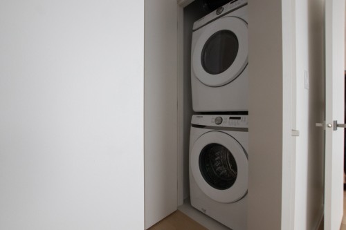 Laundry - 507-1616 Rue Des Bassins, Montréal (Le Sud-Ouest), QC - Indoor Photo Showing Laundry Room