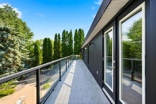 219 Edgewater Drive, Winnipeg, MB - Outdoor With Balcony With Exterior