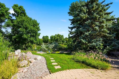 219 Edgewater Drive, Winnipeg, MB - Outdoor