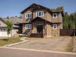 145 Dogwood Crescent Thunder Bay, ON P7G 2N9