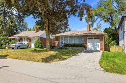 40 Kirk Bradden Road EToronto, ON M8Y 2E7