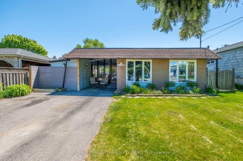 971 Oklahoma Drive  Pickering, ON L1W 2H8