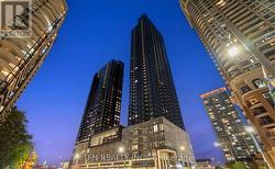 3803 - 395 SQUARE ONE DRIVE  Mississauga, ON L5B 0P6