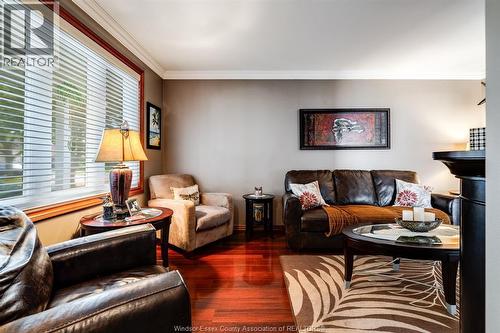 2677 Robert Road, Windsor, ON - Indoor