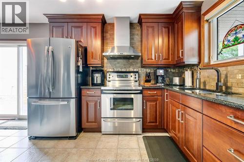 2677 Robert Road, Windsor, ON - Indoor Photo Showing Kitchen With Double Sink