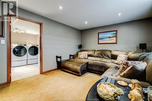 2677 Robert Road, Windsor, ON - Indoor Photo Showing Laundry Room