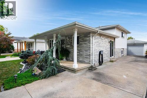 2677 Robert Road, Windsor, ON - Outdoor With Exterior