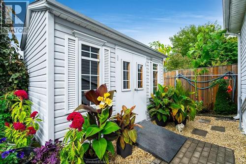 2677 Robert Road, Windsor, ON - Outdoor