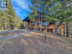 4980 TIMBERSIDE Place Windermere, BC V0A 1K3