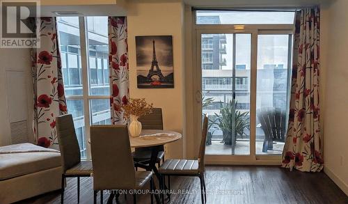 809 - 2093 Fairview Street, Burlington, ON - Indoor
