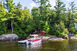 1061 HURLING POINT ROAD Muskoka Lakes (Wood (Muskoka Lakes)), ON P0C 1A0