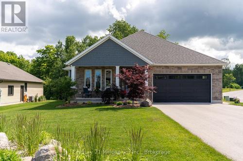 401 ALGOMA CRESCENT  Georgian Bluffs, ON N0H 1S0