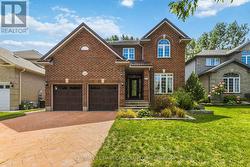 1223 THORNLEY STREET  London South (South L), ON N6K 4V3